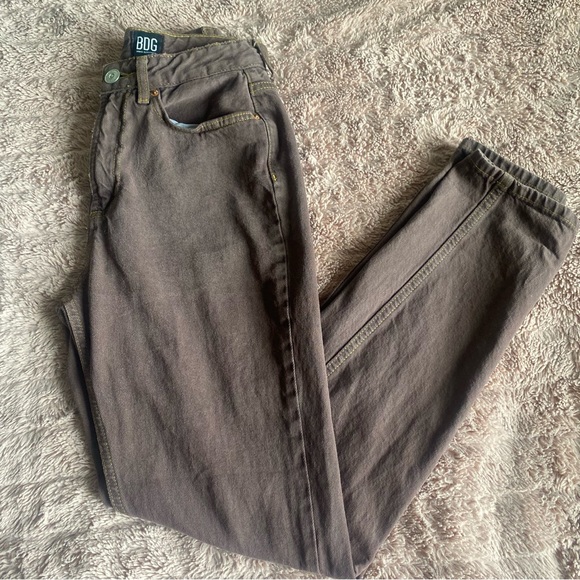 Urban Outfitters BDG High Rise Mom Jeans - Picture 2 of 4